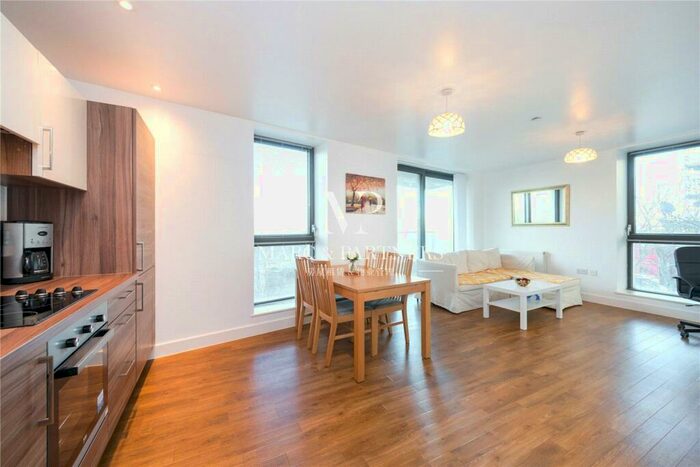 2 Bedroom Apartment To Rent In Connaught Heights, Agnes George Walk, London, E16