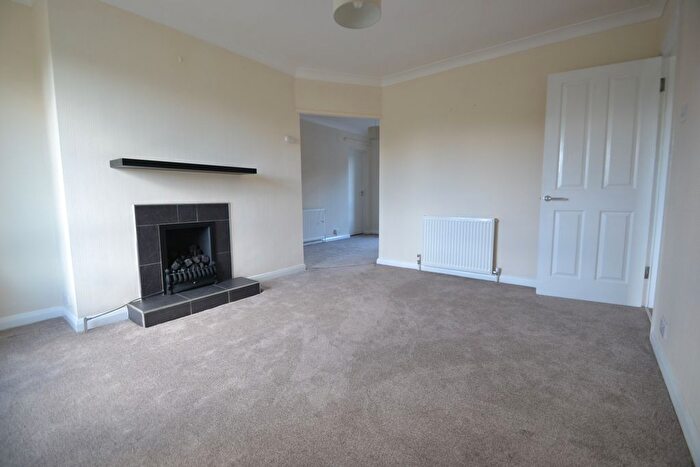 2 Bedroom Flat To Rent In Blenhiem Road, Maidenhead, SL6