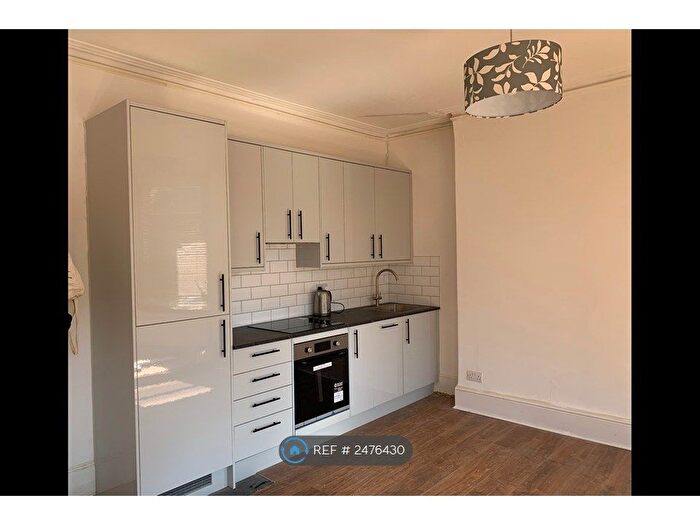 2 Bedroom Flat To Rent In Trinity Road, London, N22