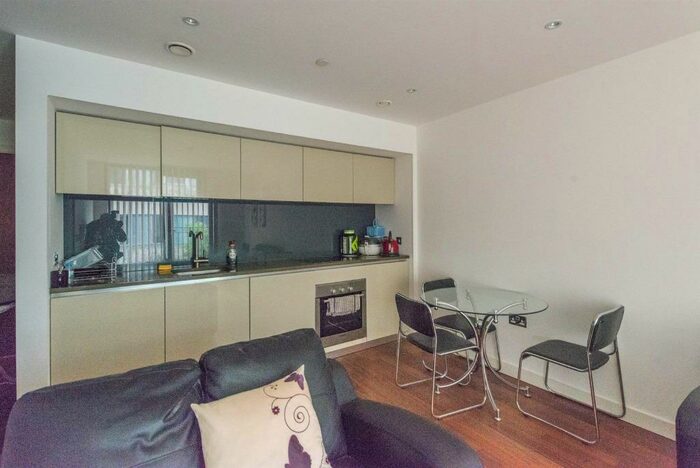 1 Bedroom Flat To Rent In St Paul's Square, City Centre, Sheffield, S1