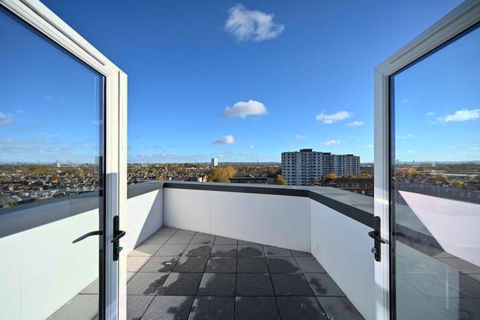 1 Bedroom Flat For Sale In Madison Heights, Wimbledon, London, SW19