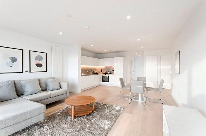1 Bedroom Flat To Rent In Commodore House, Admiralty Avenue, Royal Docks, London, E16
