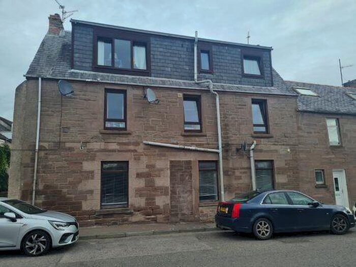 3 Bedroom Flat To Rent In Union Street, Brechin, DD9