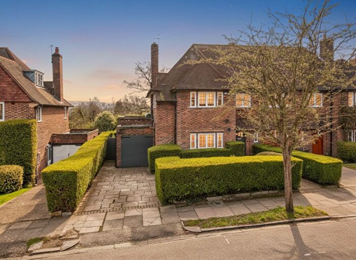4 Bedroom Semi-Detached House For Sale In Brim Hill, Hampstead Garden Suburb, London, N2