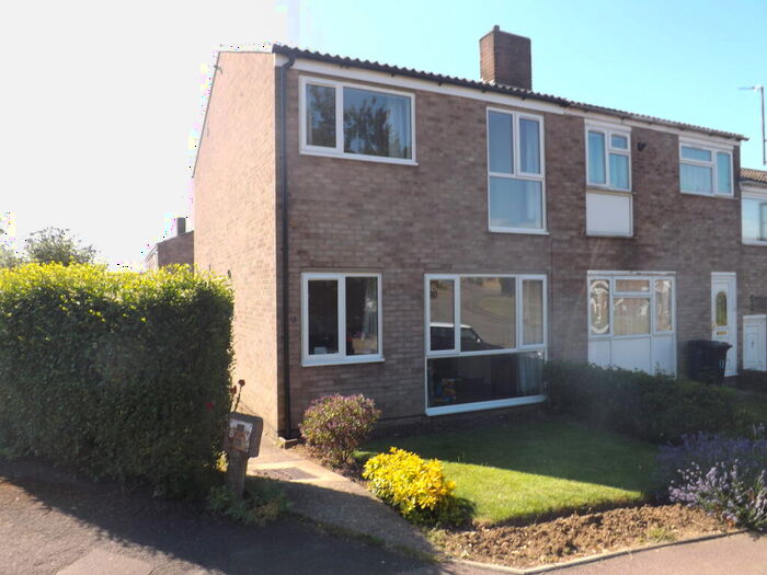 3 Bedroom End Of Terrace House To Rent In Bedford, MK41