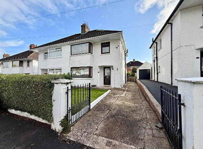 3 Bedroom Semi-Detached House For Sale In Rochester Avenue, Belfast, BT6