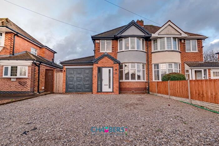 3 Bedroom Semi Detached House For Sale In Hawthorne Road, Castle Bromwich, Birmingham, B36