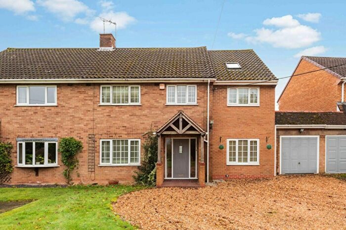 4 Bedroom Semi-Detached House For Sale In Fetherston Grange, Glasshouse Lane, Lapworth, B94