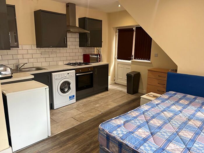 1 Bedroom Studio To Rent In Derby Grove, Nottingham, NG7