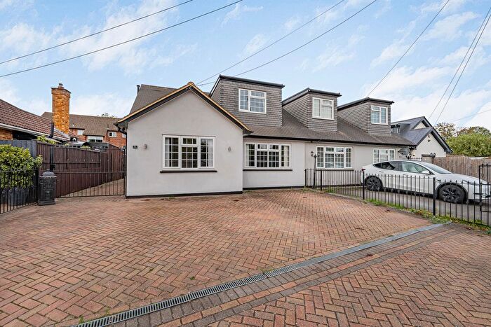 4 Bedroom Semi-detached Bungalow For Sale In Willow Avenue, Denham, Uxbridge, UB9