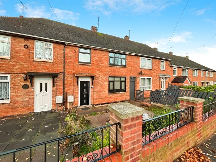 3 Bedroom End Terrace House For Sale In Amyson Road, Leicester, Leicestershire, LE5