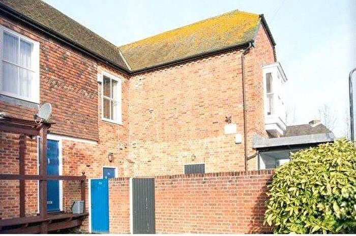 2 Bedroom Maisonette For Sale In Gorden Road, Canterbury, CT1