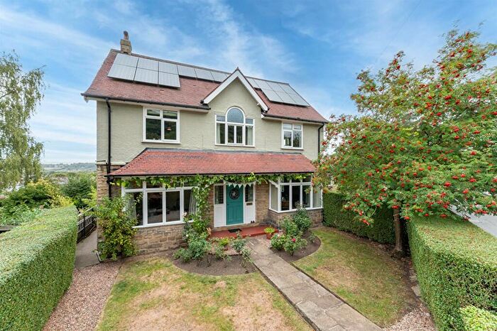 5 Bedroom Detached House For Sale In Burras Lane, Otley, LS21