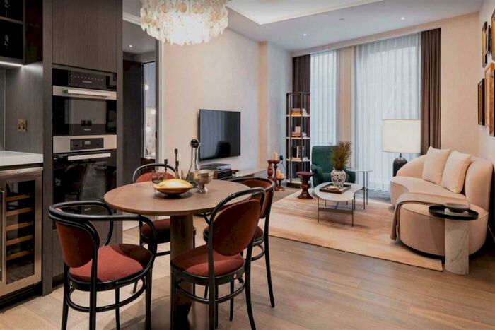 2 Bedroom Flat To Rent In Carnation Way, Wandsworth, SW8