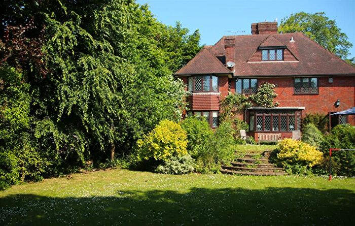 5 Bedroom Detached House For Sale In Elm Close, Hove, BN3