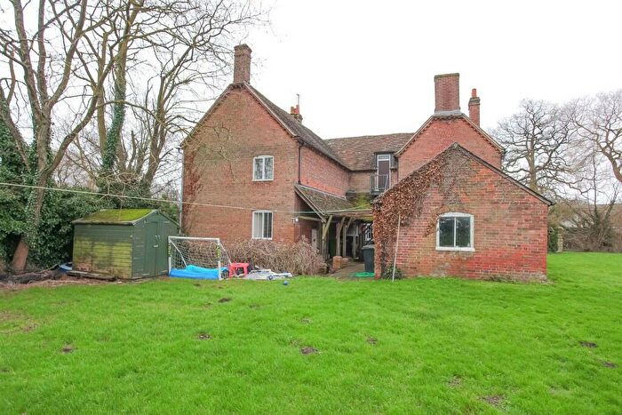 1 Bedroom Semi-Detached House To Rent In Lower Farm, Lower Radley, OX14