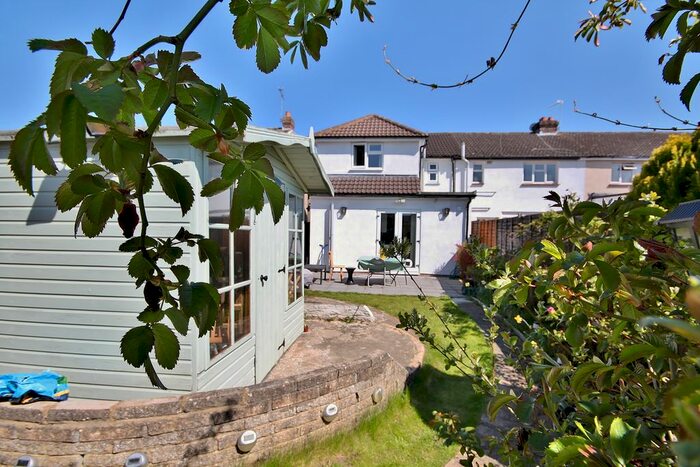 3 Bedroom End Of Terrace House To Rent In Granville Road, Woking, Surrey, GU22