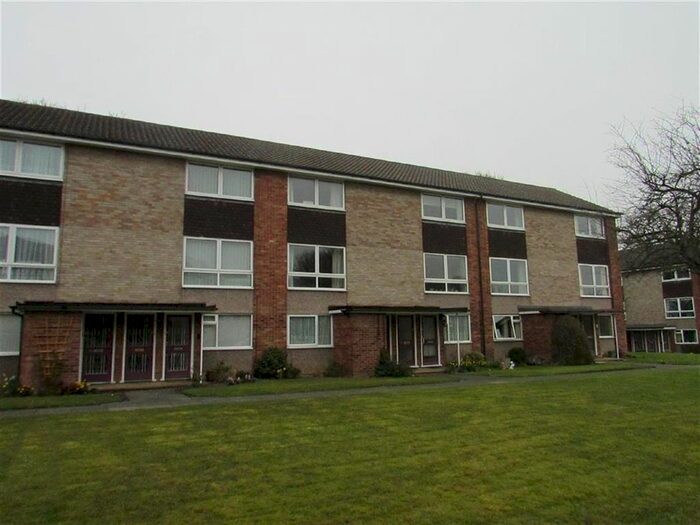 2 Bedroom Flat To Rent In Eldon Drive, Walmley, Sutton Coldfield, West Midlands, B76