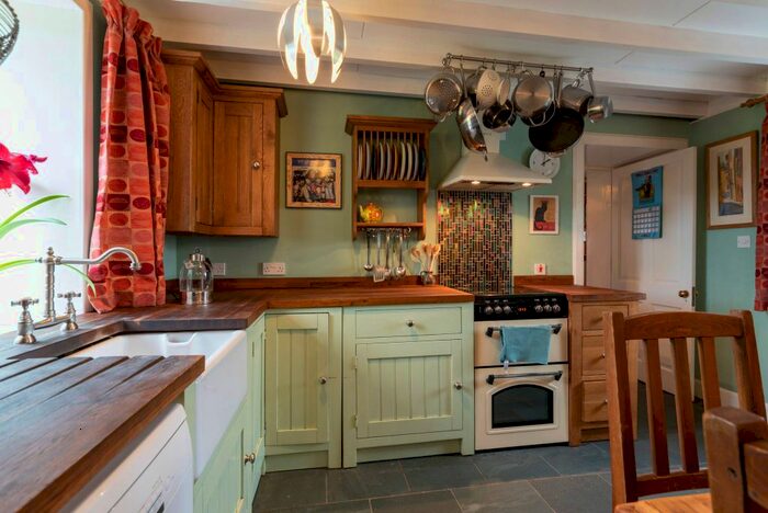 4 Bedroom Detached House For Sale In Balemore, Isle Of North Uist, HS6