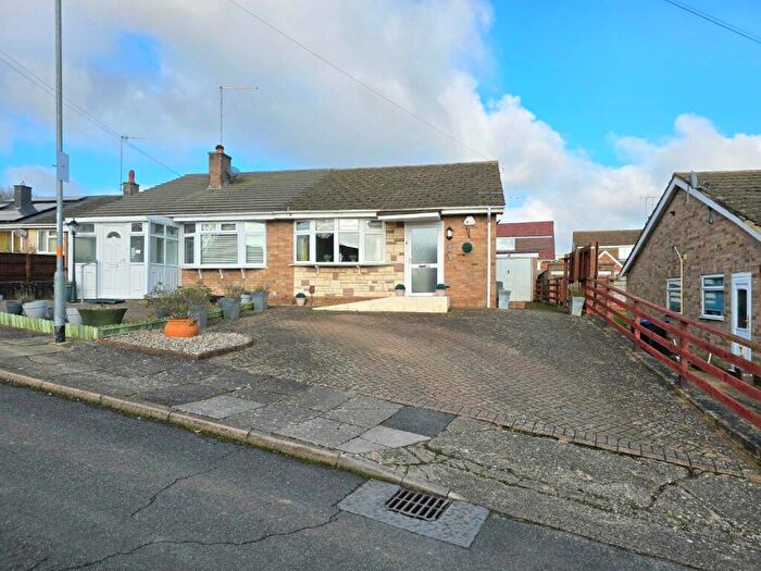 2 Bedroom Bungalow For Sale In Walton Heath Way, Links View, Northampton, NN2