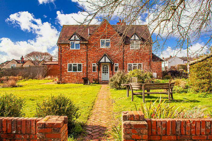 4 Bedroom House For Sale In Palmer&#;s Cottages, Whitchurch Hill, RG8