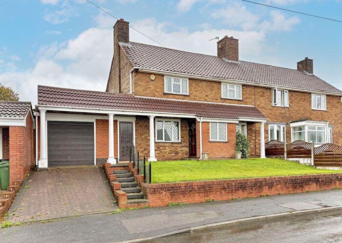 3 Bedroom Semi-Detached House For Sale In The Ridgeway, Sedgley, DY3