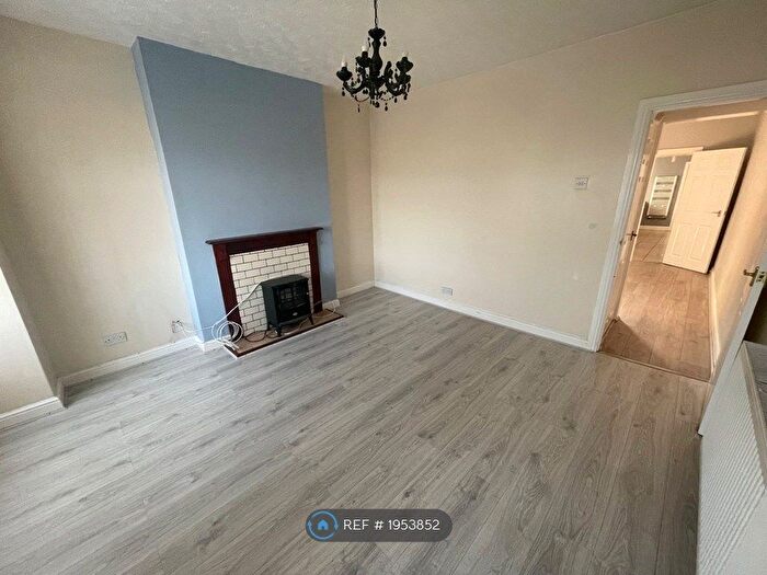 4 Bedroom Terraced House To Rent In Croft Road, Nuneaton, CV10