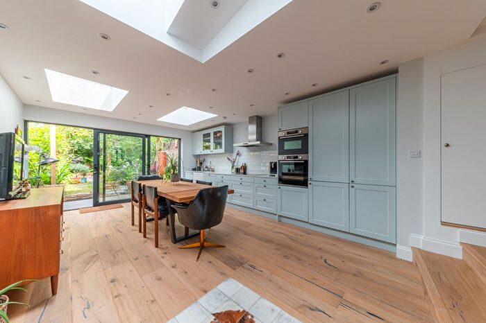 2 Bedroom Terraced House To Rent In Wells Way, London, SE5