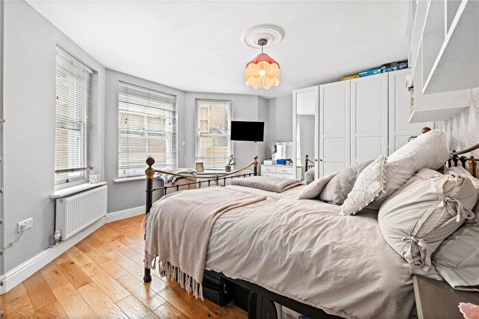 2 Bedroom Apartment For Sale In Wilbury Road, Hove, East Sussex, BN3