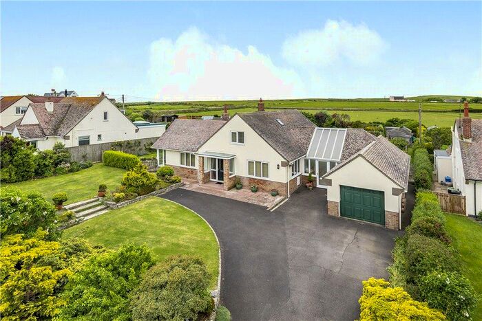 3 Bedroom Bungalow For Sale In Beach Road, Burton Bradstock, Bridport, DT6