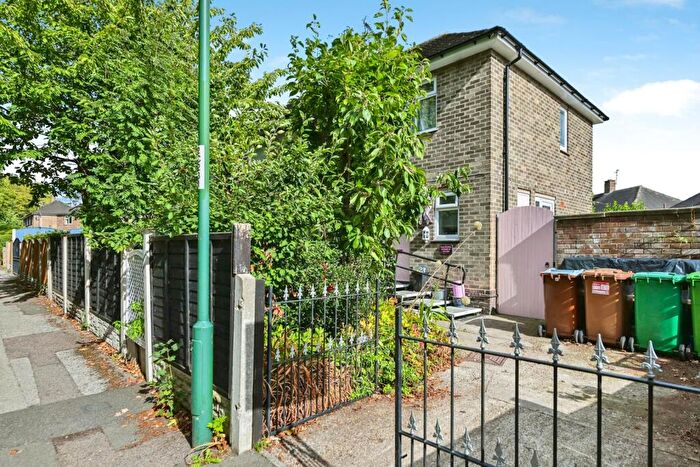 3 Bedroom Semi-Detached House For Sale In Clevely Way, Clifton, Nottingham, NG11