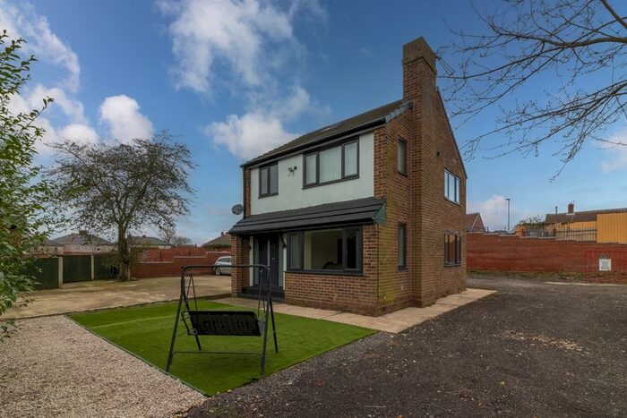 3 Bedroom Detached House To Rent In Clear View, Grimethorpe, Barnsley, S72