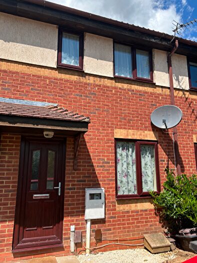 2 Bedroom Terraced House To Rent In Muncaster Gardens, Northampton, NN4