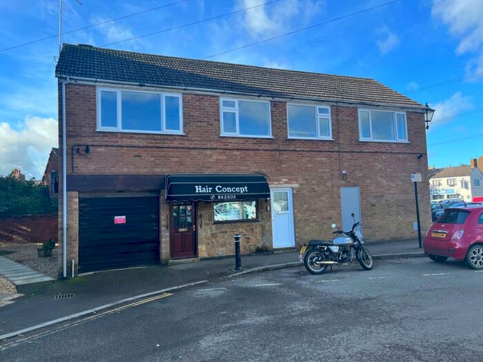 3 Bedroom Flat To Rent In Market Place, Long Buckby, Northampton, NN6