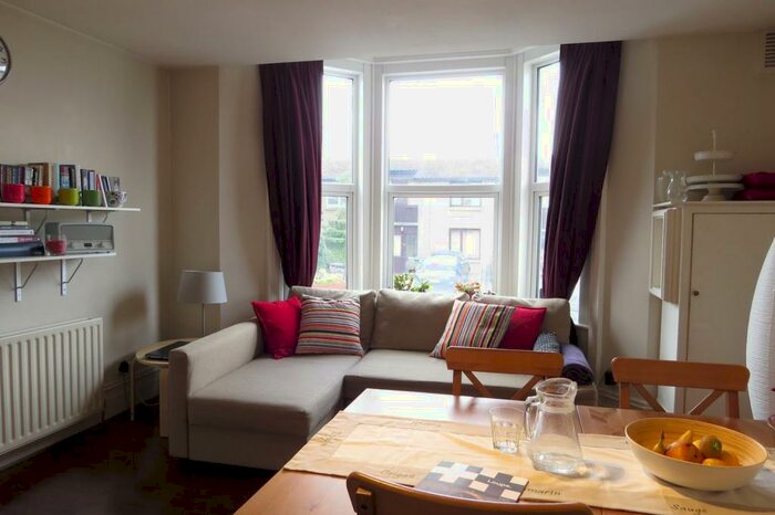 2 Bedroom Apartment To Rent In Venner Road, Sydenham, London, SE26