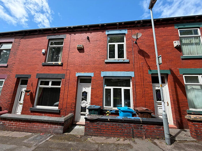 2 Bedroom Terraced House To Rent In Albert Street, Oldham, Lancashire, OL9