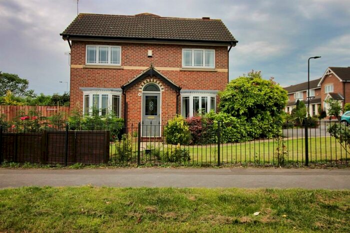 3 Bedroom Semi-Detached House To Rent In Lyminton Lane, Treeton, Rotherham, S60