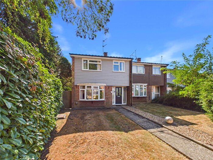 3 Bedroom End Of Terrace House For Sale In St. Michaels Walk, Chelmsford, Essex, CM2
