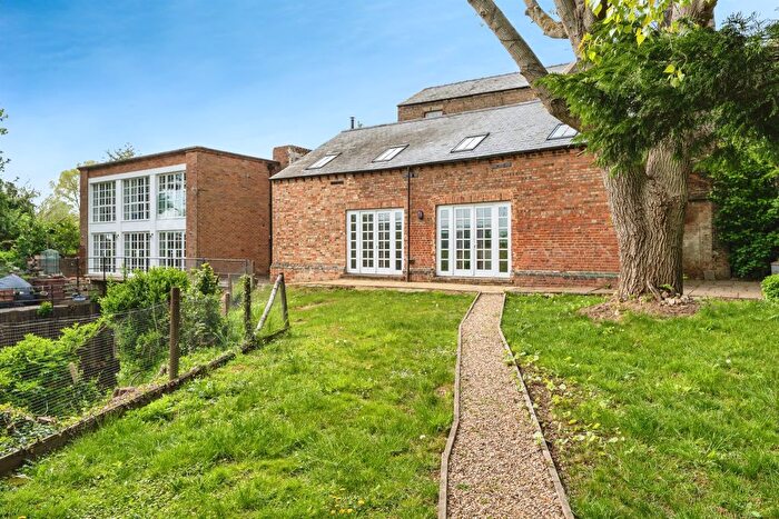 4 Bedroom Detached House For Sale In South Brink, Wisbech, PE14