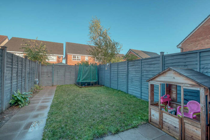 3 Bedroom Terraced House For Sale In Rounds Road, Worcester, WR5