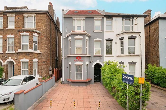 2 Bedroom Flat To Rent In Claremont Road, Cricklewood, NW2