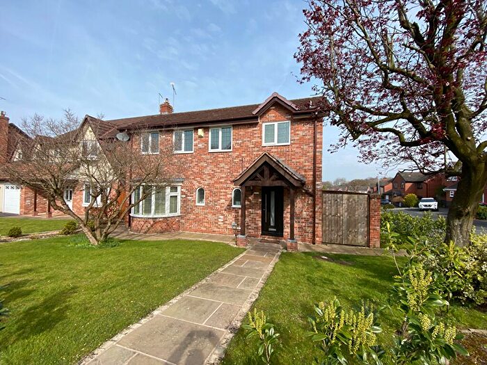 4 Bedroom Detached House For Sale In Arley Place, Crewe, CW2