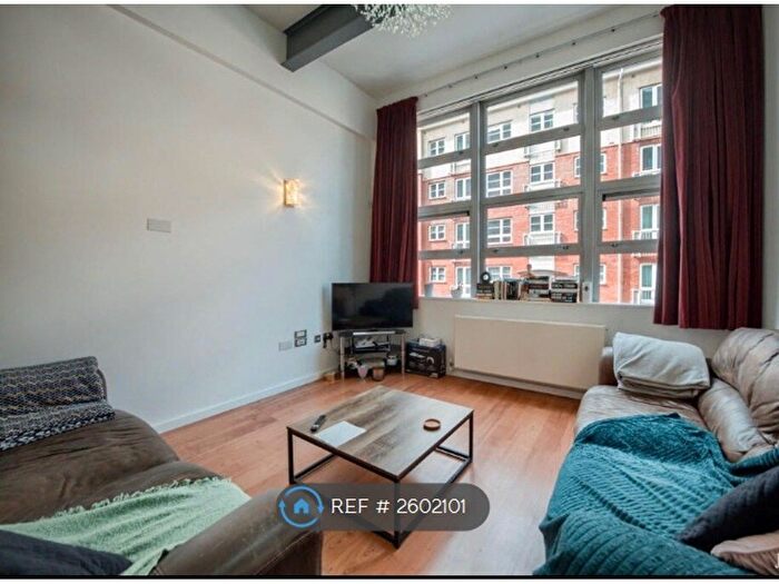 2 Bedroom Flat To Rent In New Hampton Lofts, Birmingham, B18
