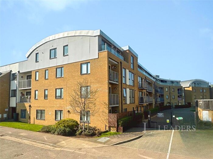 1 Bedroom Apartment For Sale In Smeaton Court, Hertford, Hertfordshire, SG13