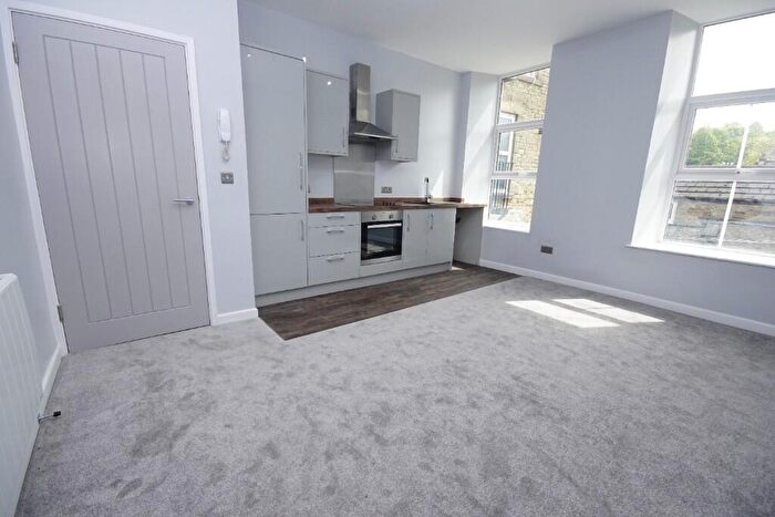 1 Bedroom Apartment For Sale In Flat At High St West, Glossop, **View Now!**, SK13