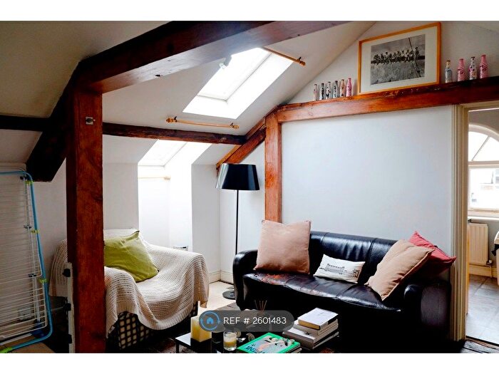 2 Bedroom Maisonette To Rent In The Old Rectory, London, SE1