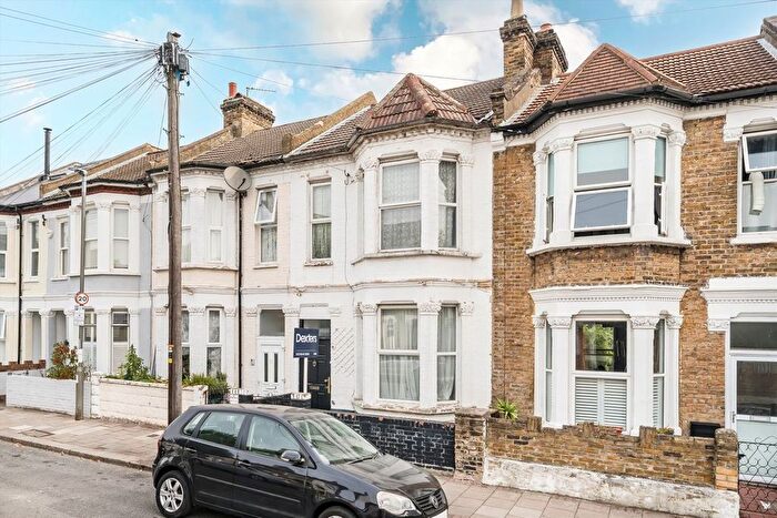 4 Bedroom Property For Sale In Langroyd Road, Tooting Bec, SW17