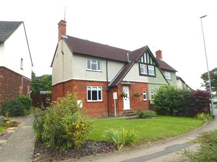 3 Bedroom House To Rent In Linden Avenue, Kettering, NN15