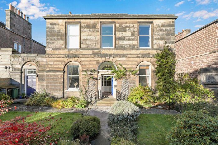 4 Bedroom Flat For Sale In Bruntsfield Place, Edinburgh, EH10