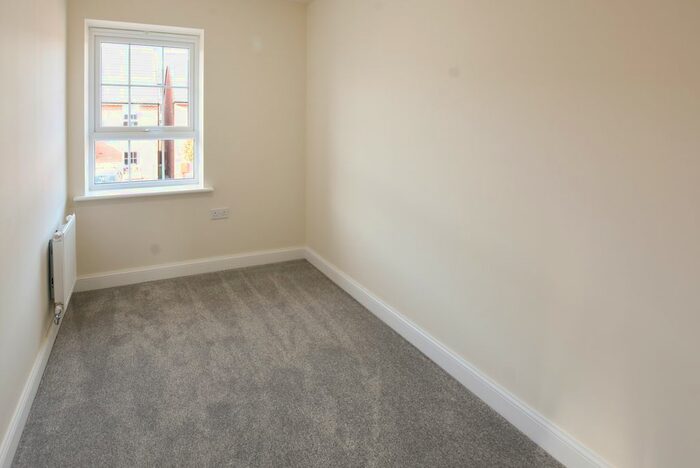 3 Bedroom Town House To Rent In Dionard Drive, New Lubbesthorpe, Leicester, LE19